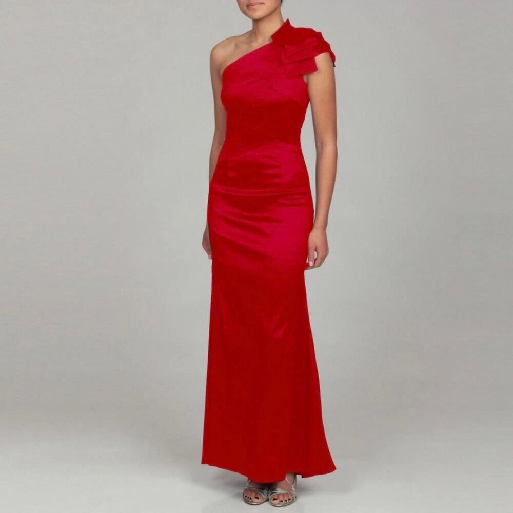 Jessica McClintock Red One Shoulder Gown